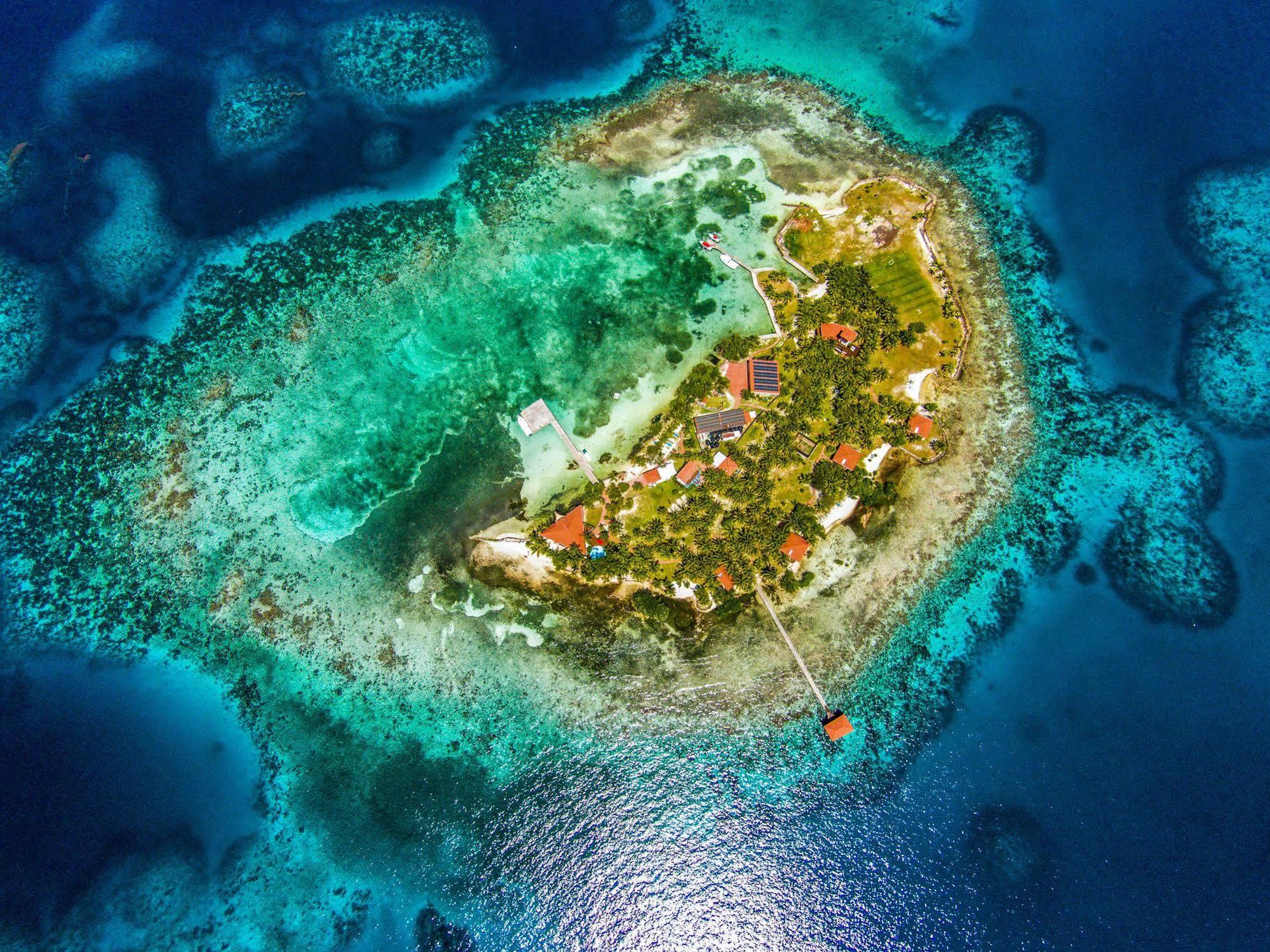 Hatchet Caye Island Resort (Adults Only) Placencia Exterior photo